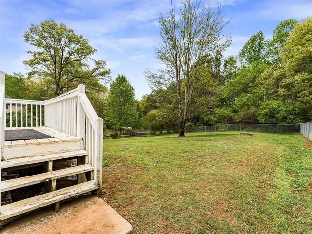 6235 Little Ridge Road, Acworth, GA 30102