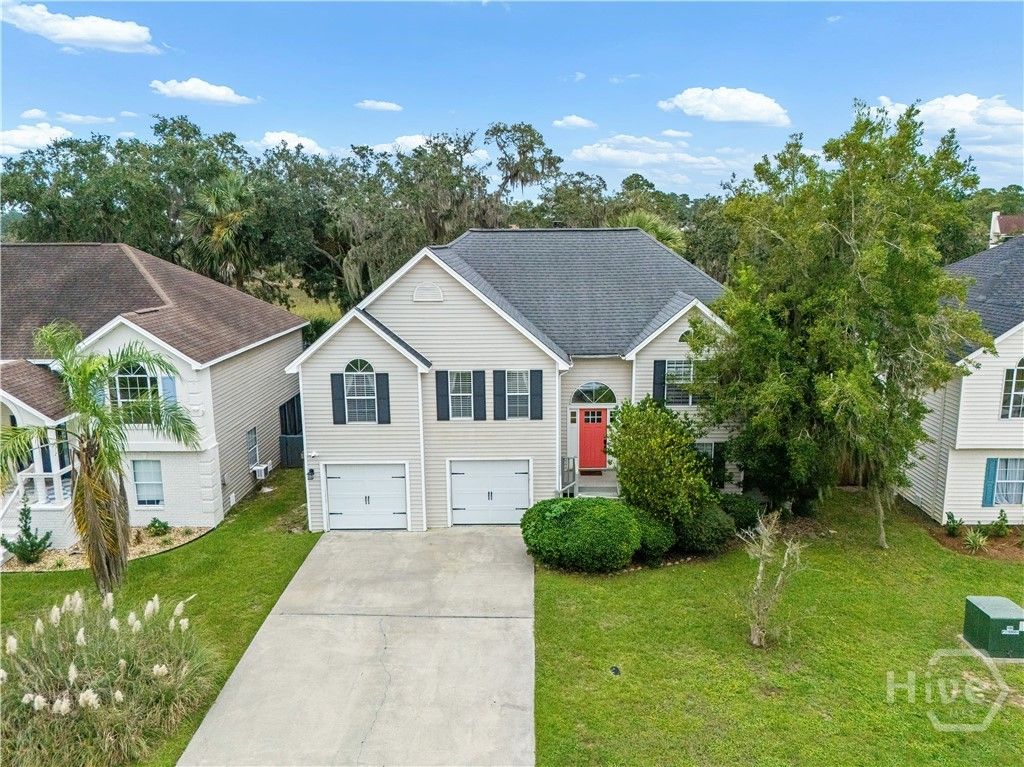 Image 2 of property listing at 109 Runner Road, Savannah, GA 31410