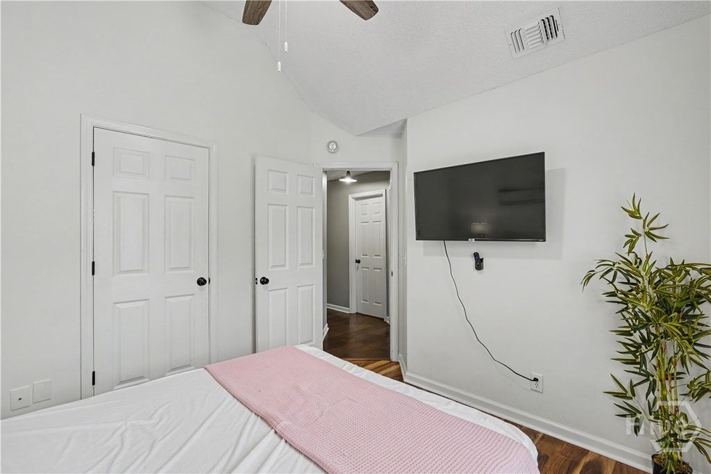Image 31 of property listing at 109 Runner Road, Savannah, GA 31410