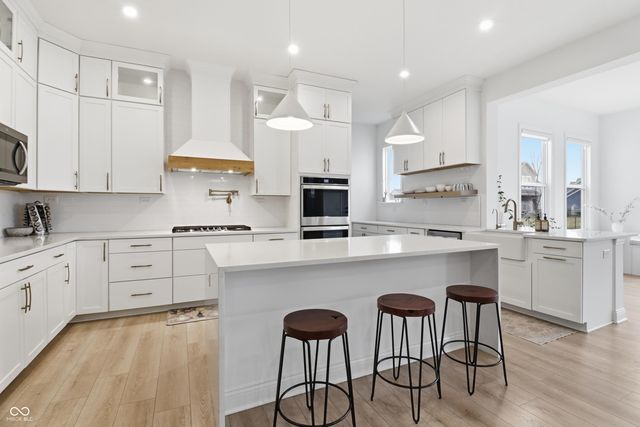 3582 Ormond Avenue, Carmel, IN 46074