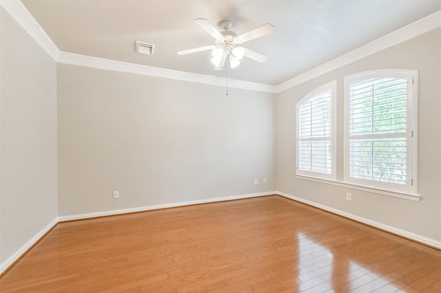 6 Cordella Place, The Woodlands, TX 77382