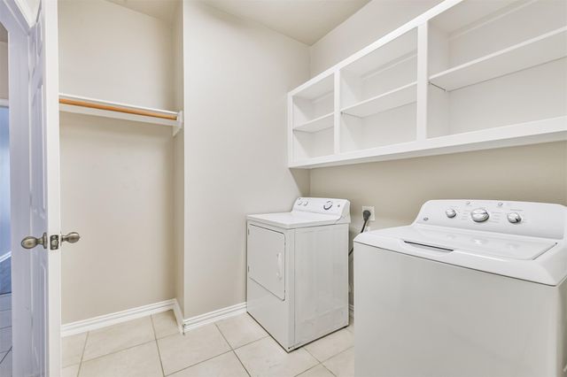 6 Cordella Place, The Woodlands, TX 77382