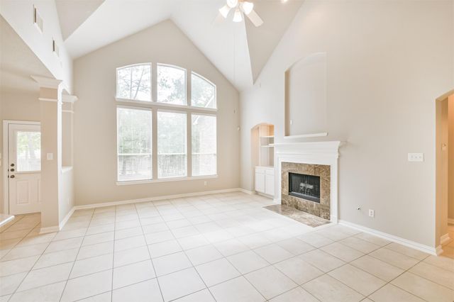 6 Cordella Place, The Woodlands, TX 77382