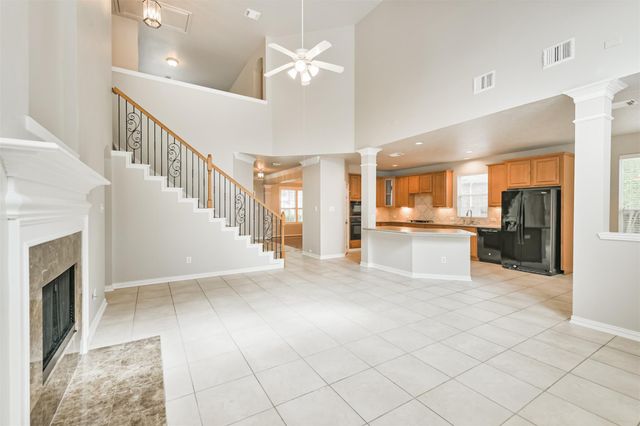 6 Cordella Place, The Woodlands, TX 77382