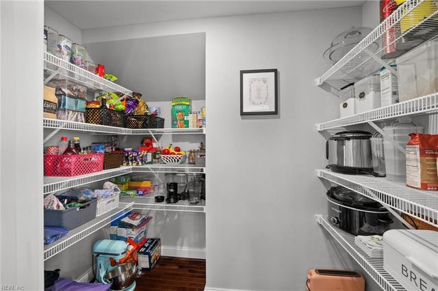 1149 Edinburgh PW, Chesapeake, VA 23322