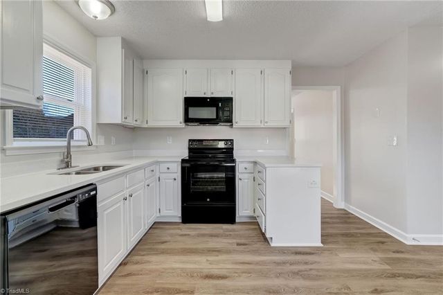 265 Braeburn Drive, Winston-salem, NC 27127