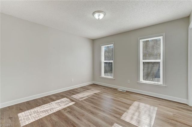 265 Braeburn Drive, Winston-salem, NC 27127