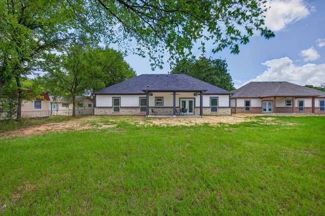 138 Bedfords Bend, Gun Barrel City, TX 75156