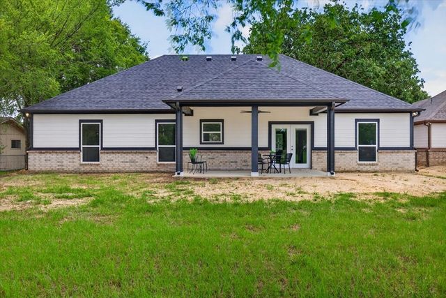 138 Bedfords Bend, Gun Barrel City, TX 75156