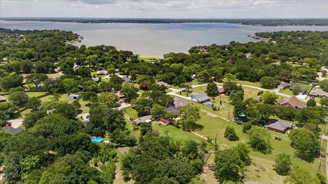 138 Bedfords Bend, Gun Barrel City, TX 75156