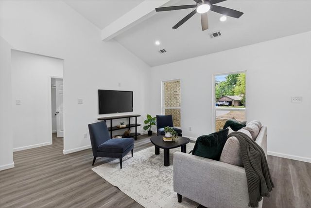 138 Bedfords Bend, Gun Barrel City, TX 75156