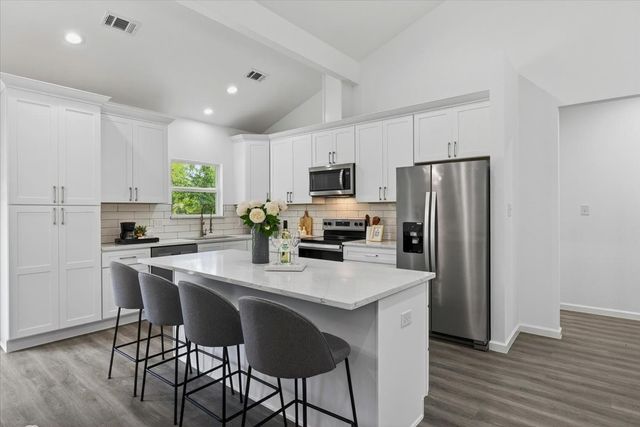 138 Bedfords Bend, Gun Barrel City, TX 75156