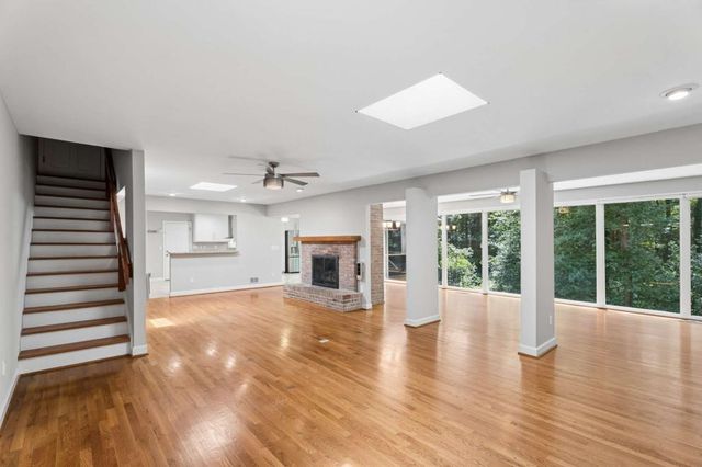2724 Cravey Drive, Atlanta, GA 30345