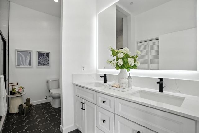 889 McLellan Drive 302, South San Francisco, CA 94080
