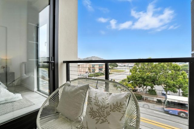 889 McLellan Drive 302, South San Francisco, CA 94080