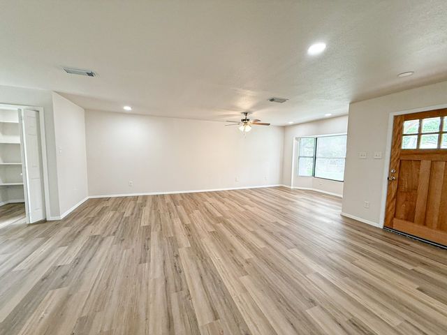 110 Marigold Drive, Garland, TX 75041