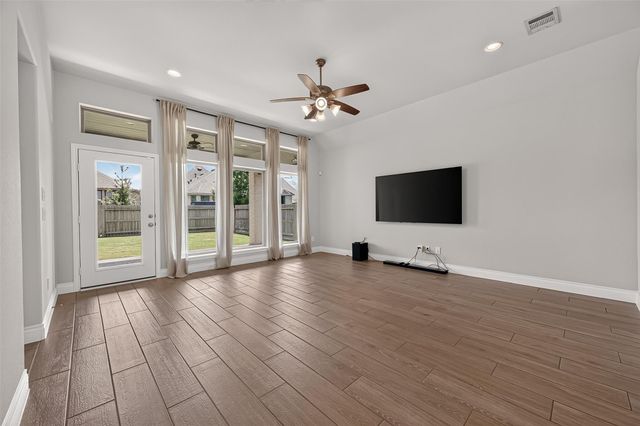17114 Crimson Crest Drive, Conroe, TX 77302