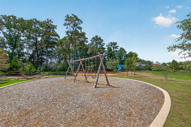 17114 Crimson Crest Drive, Conroe, TX 77302