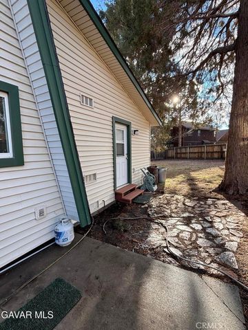 1027 Pine Mountain, Big Bear City, CA 92314