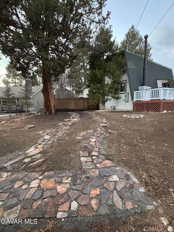 Image 16 of property listing at 1027 Pine Mountain, Big Bear City, CA 92314