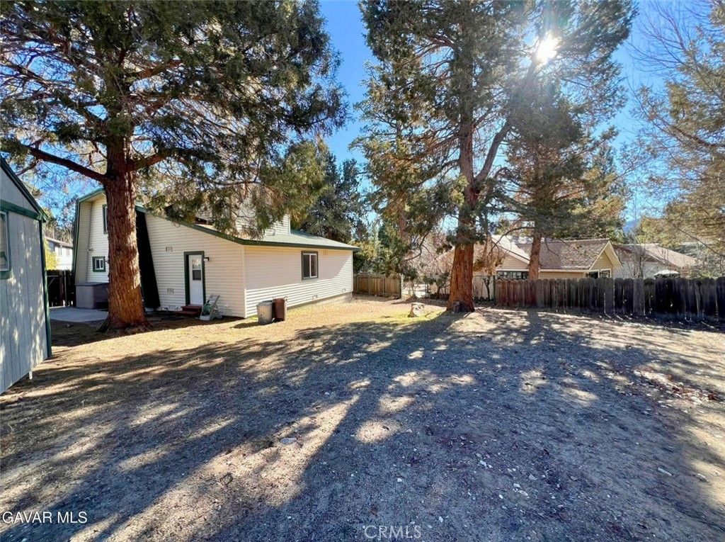 Image 19 of property listing at 1027 Pine Mountain, Big Bear City, CA 92314