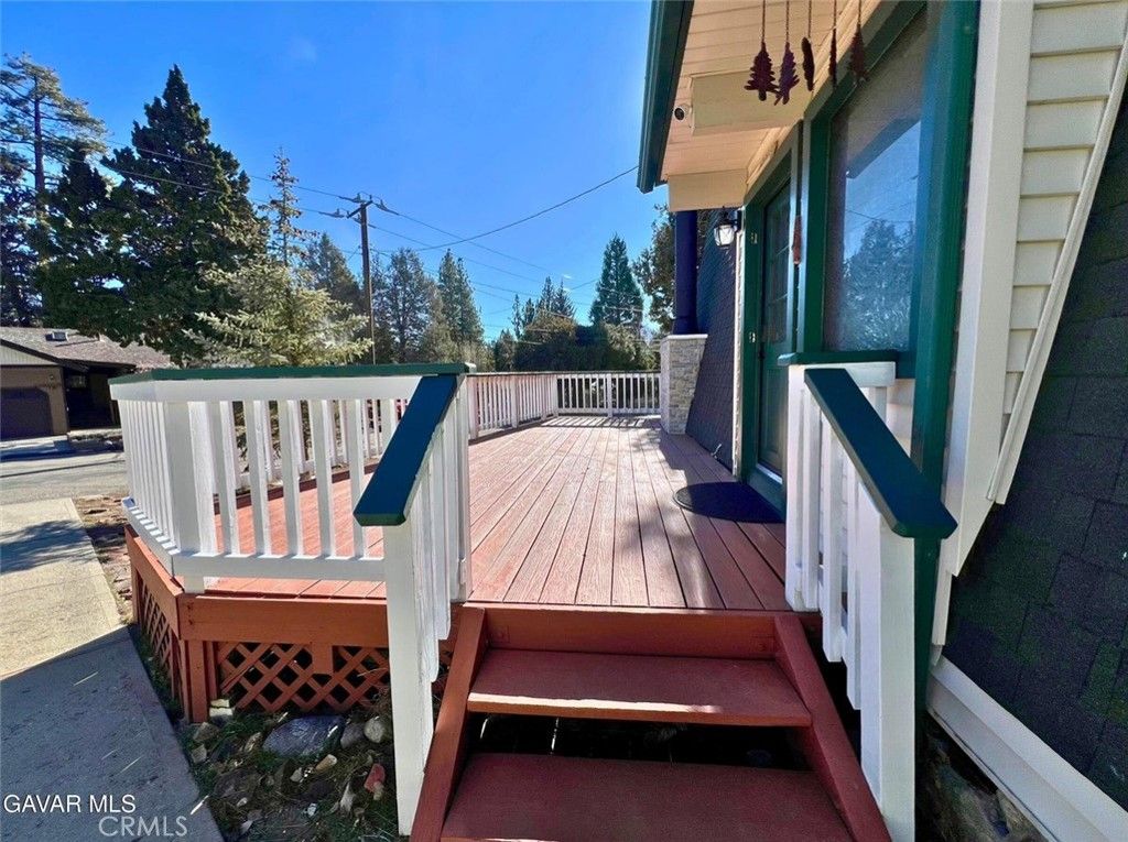 Image 2 of property listing at 1027 Pine Mountain, Big Bear City, CA 92314