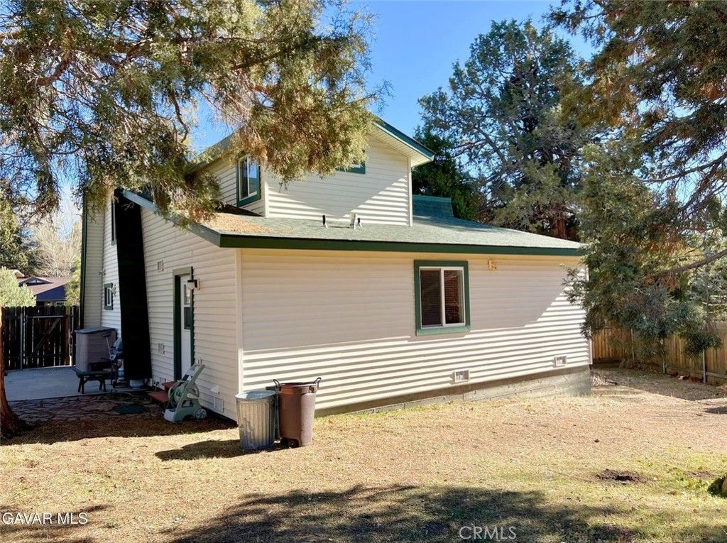 Image 21 of property listing at 1027 Pine Mountain, Big Bear City, CA 92314