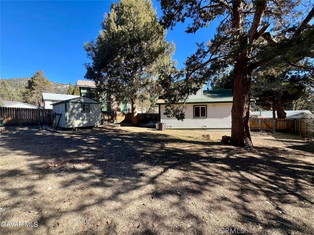 Image 22 of property listing at 1027 Pine Mountain, Big Bear City, CA 92314