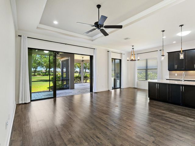 5137 NAPOLI RUN, Bradenton, FL 34211