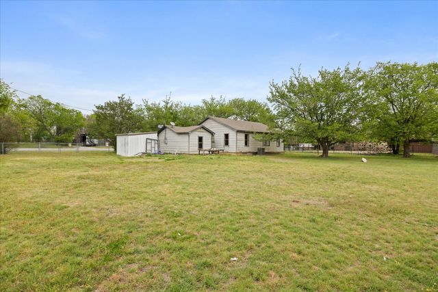 1313 Lipan Highway, Granbury, TX 76048