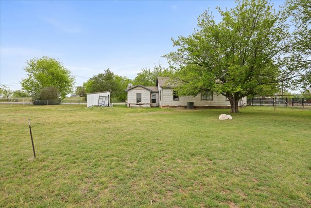 1313 Lipan Highway, Granbury, TX 76048