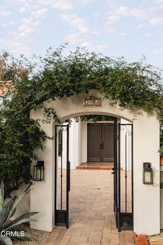 1450 S La Luna Avenue, Ojai, CA 93023