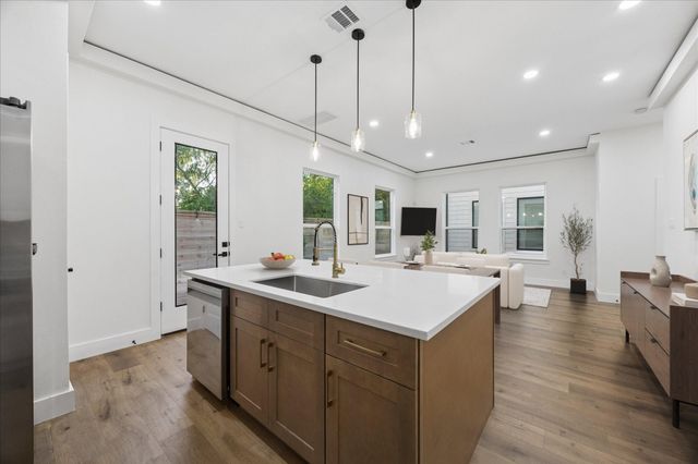 5815 Outer Banks Street, Houston, TX 77091