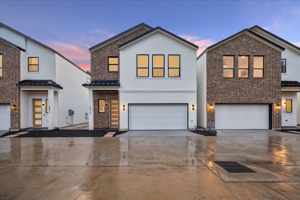 5815 Outer Banks Street, Houston, TX 77091