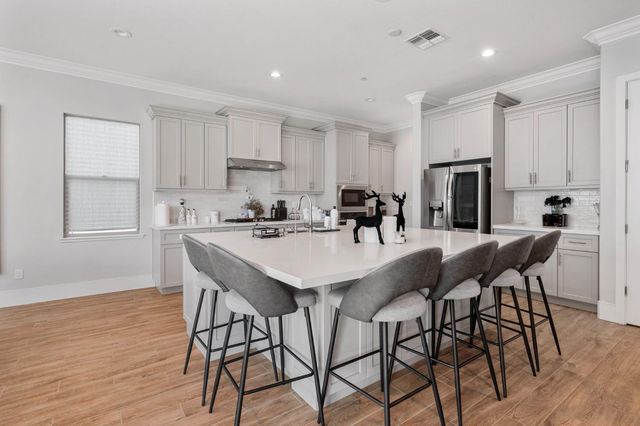 2830 Mcintosh Dr, Lodi, CA 95242