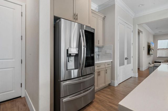 2830 Mcintosh Dr, Lodi, CA 95242