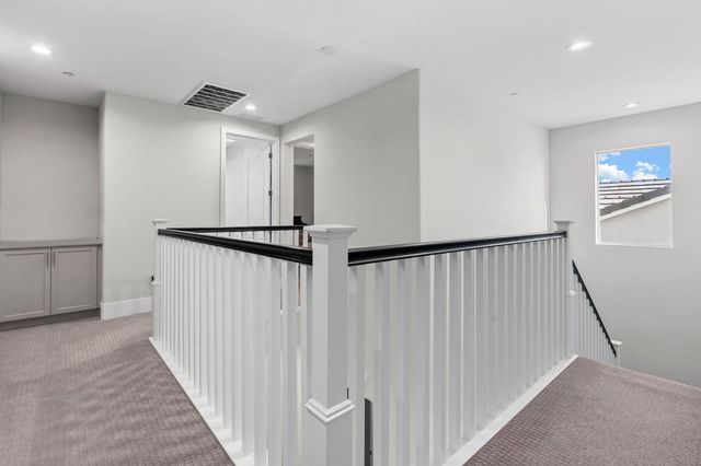 2830 Mcintosh Dr, Lodi, CA 95242