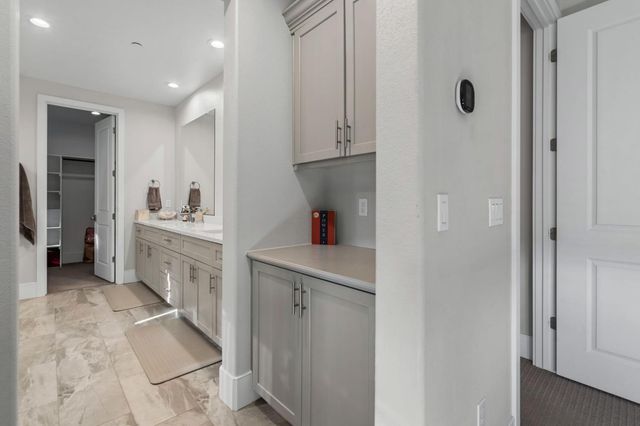 2830 Mcintosh Dr, Lodi, CA 95242