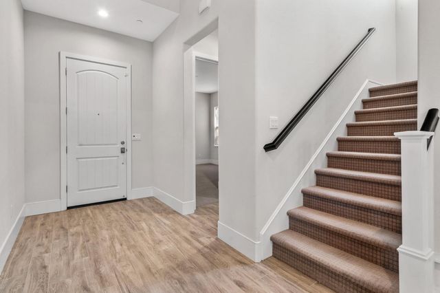 2830 Mcintosh Dr, Lodi, CA 95242