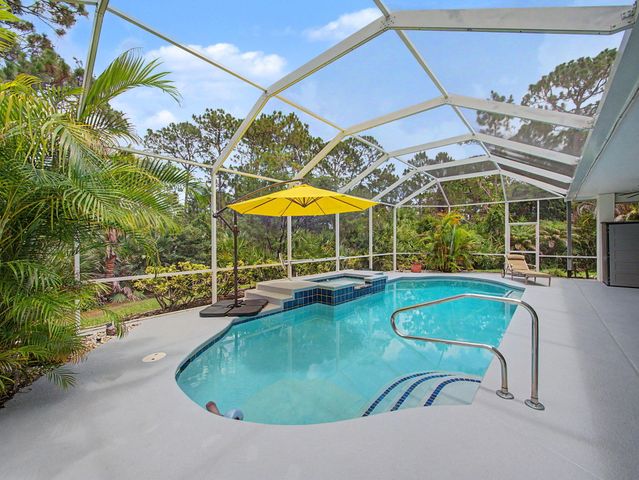 8780 SW Fishermans Wharf Drive, Stuart, FL 34997
