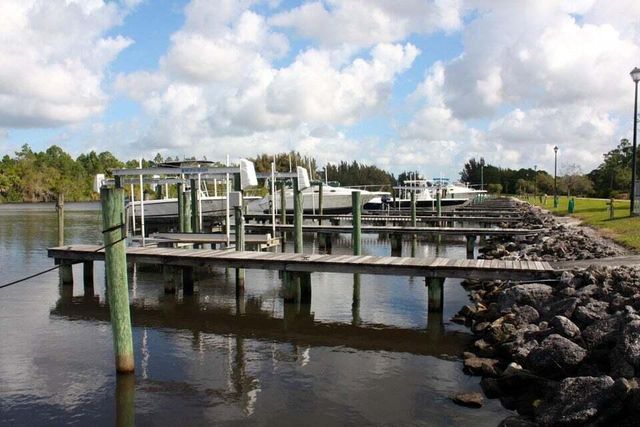 8780 SW Fishermans Wharf Drive, Stuart, FL 34997