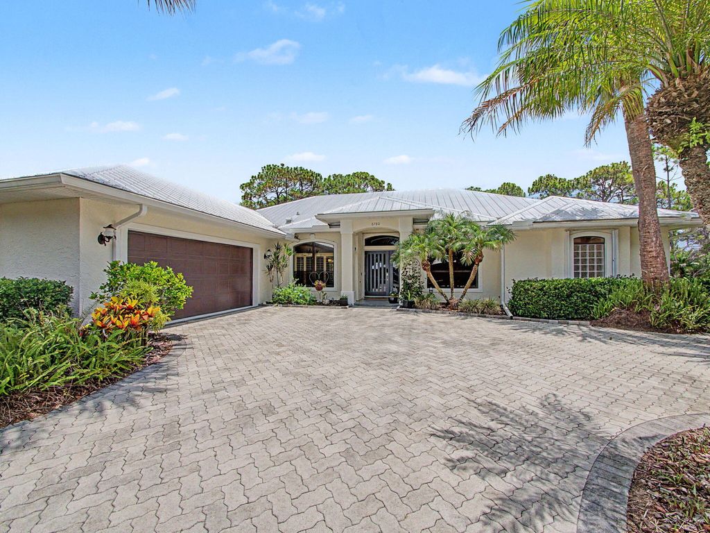 8780 SW Fishermans Wharf Drive, Stuart, FL 34997