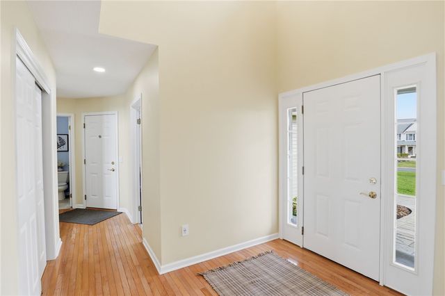 8 Long Branch Drive, Henrietta, NY 14467