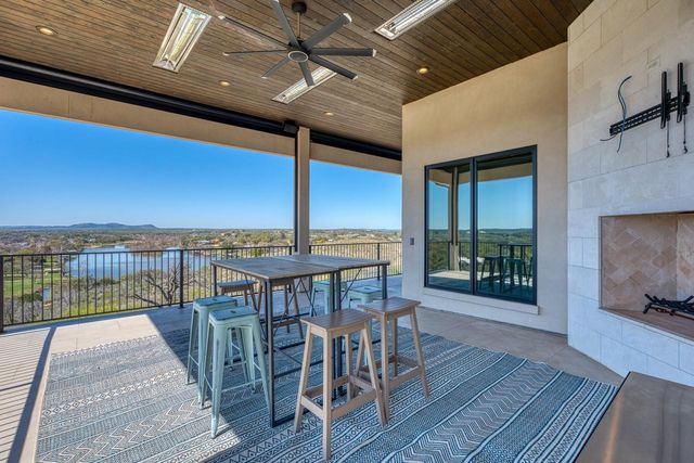 520 The Trails PKWY, Horseshoe Bay, TX 78657