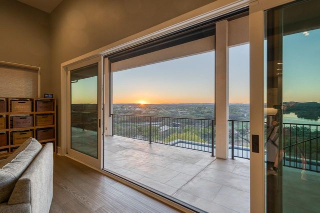 520 The Trails PKWY, Horseshoe Bay, TX 78657