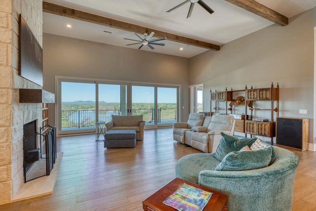 520 The Trails PKWY, Horseshoe Bay, TX 78657