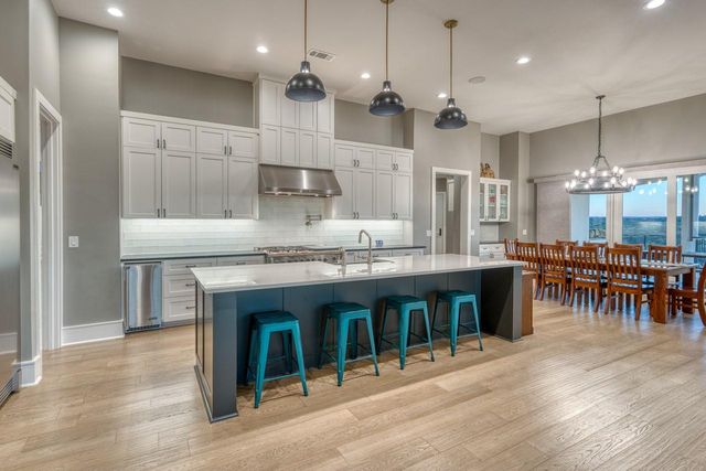 520 The Trails PKWY, Horseshoe Bay, TX 78657