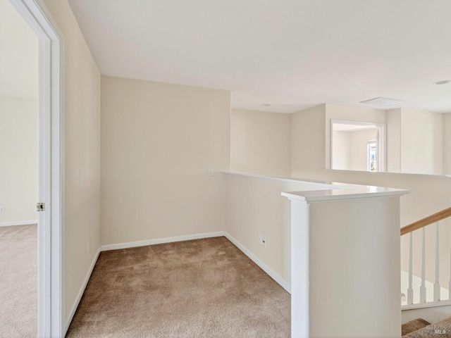 5794 Owl Hill Ave, Santa Rosa, CA 95409