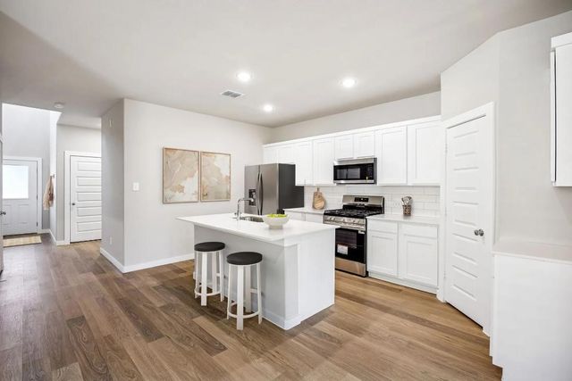 521 Towerglen Drive, Mckinney, TX 75071