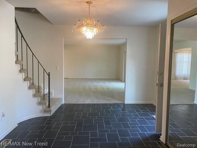 4727 S Knoll Road, West Bloomfield, MI 48323